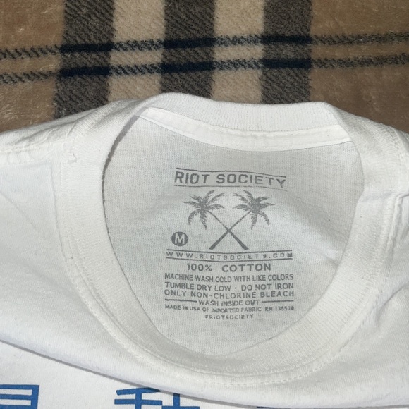 🔥🔥SHIRT🔥🔥 - Picture 3 of 3